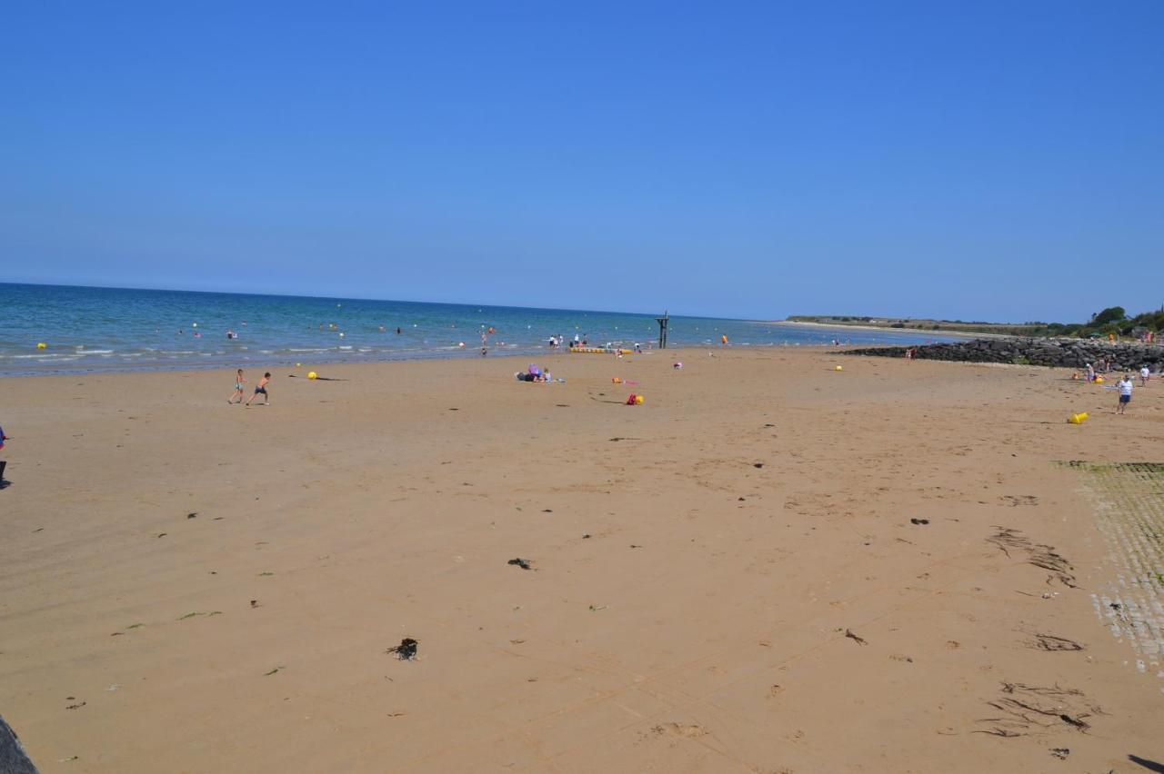 Gite "Au P'Tit Tourois" De Plain-Pied Tout Confort Avec Veranda Proche D'Omaha Beach Et De Bayeux Accueillant Les Animaux Esterno foto