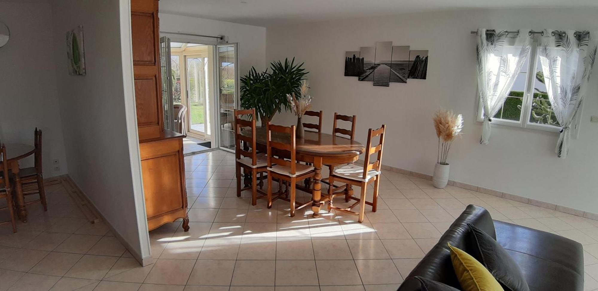 Gite "Au P'Tit Tourois" De Plain-Pied Tout Confort Avec Veranda Proche D'Omaha Beach Et De Bayeux Accueillant Les Animaux Esterno foto